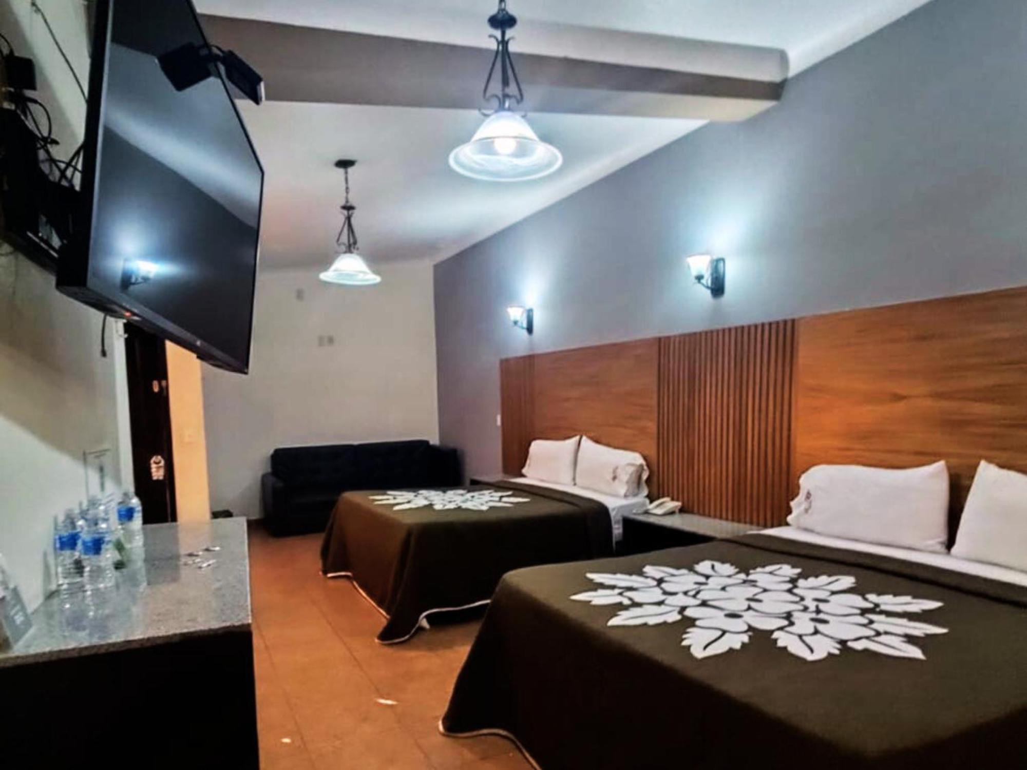 Hotel Aquiles กัวดาลาฮารา ห้อง รูปภาพ
