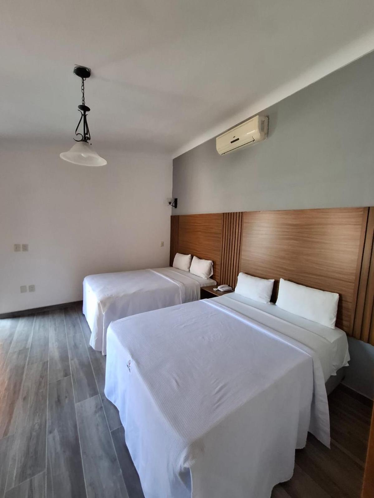 Hotel Aquiles กัวดาลาฮารา ภายนอก รูปภาพ