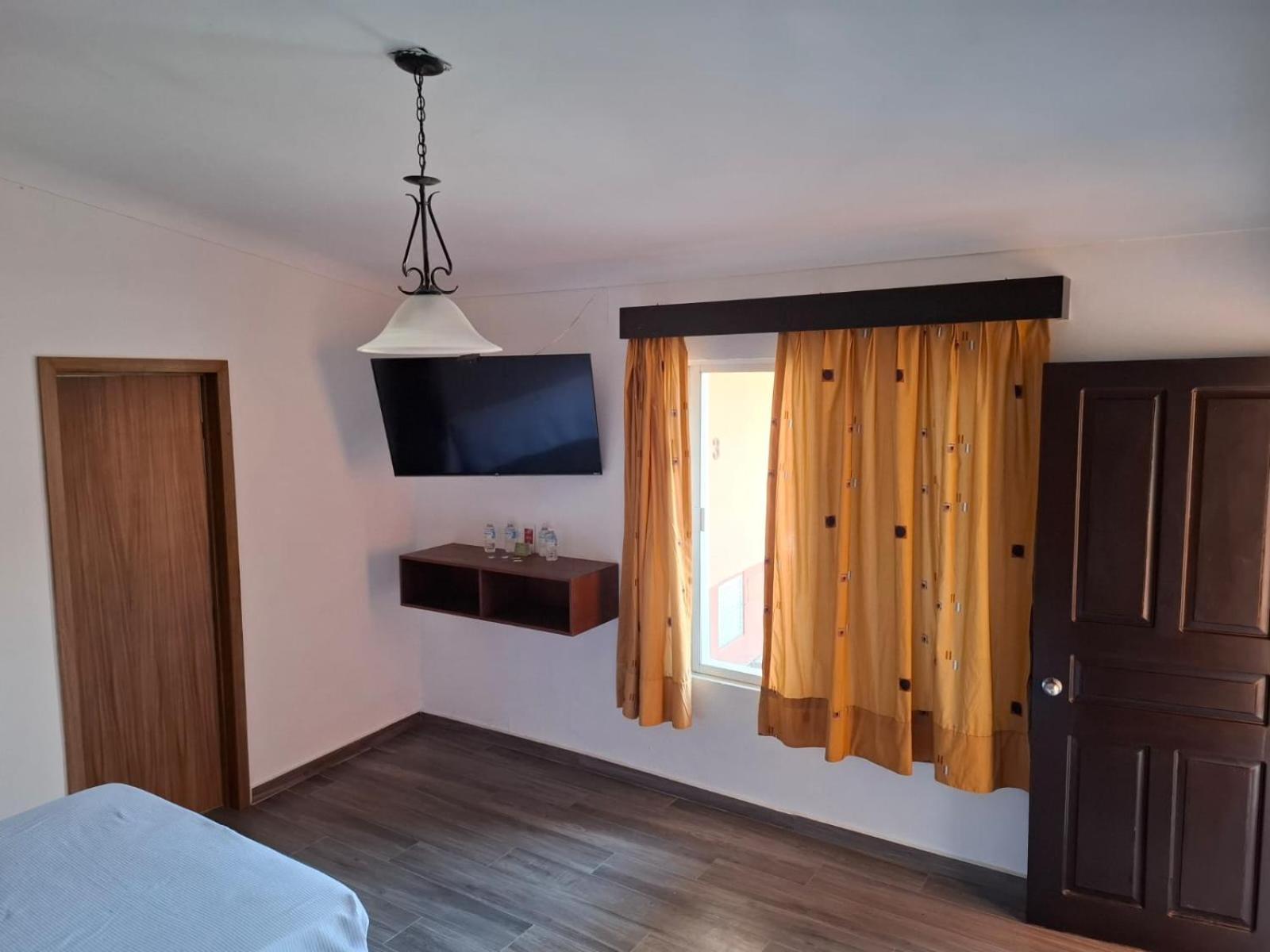 Hotel Aquiles กัวดาลาฮารา ภายนอก รูปภาพ