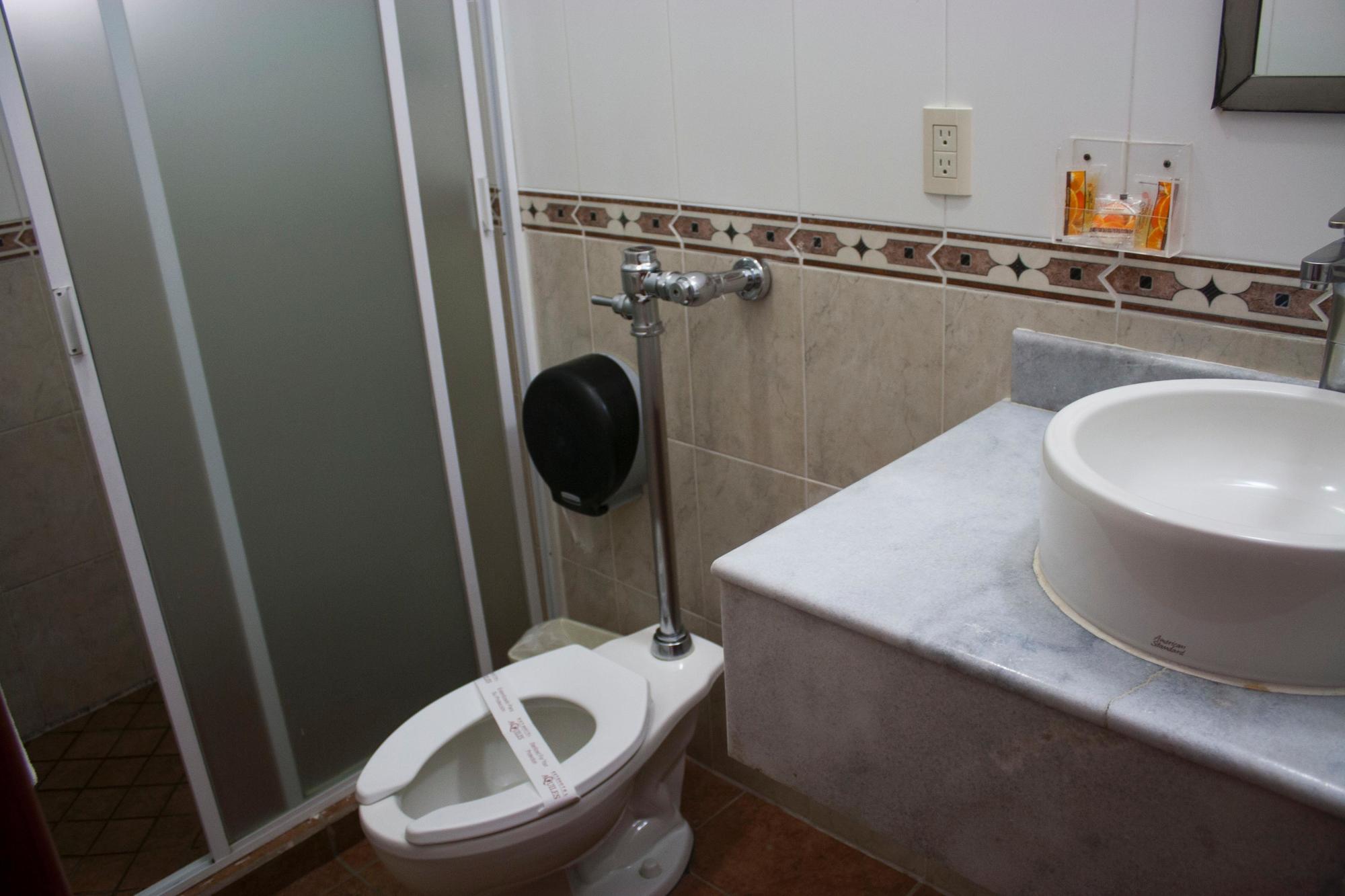 Hotel Aquiles กัวดาลาฮารา ภายนอก รูปภาพ
